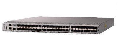 Комутатор Cisco DS-C9148T-48PETK9 DS-C9148T-48PETK9 фото